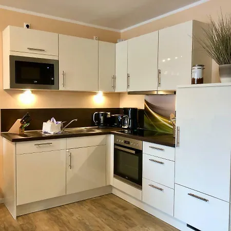 Müritz-brise * Waren (Müritz)